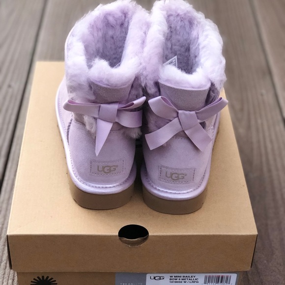 UGG Shoes - NIB UGG W Mini Bailey Bow II Metallic Wimens sz u